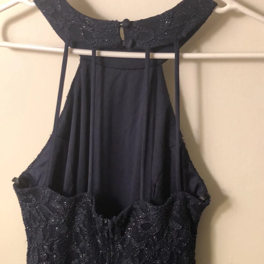 Stylish, beautiful navy blue dress. New /size 7 - Picture 2 of 4